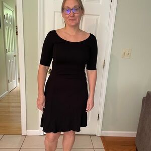 Ann Taylor Black Sheath Midi Dress Scoop Neck Short Sleeve